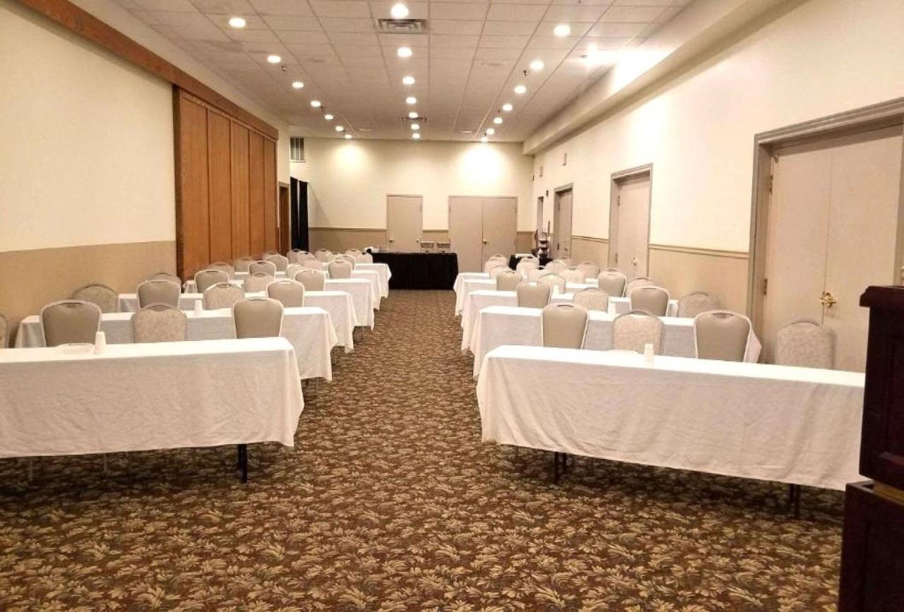 Comfort Inn & Suites At I-74 And 155 Morton Εξωτερικό φωτογραφία