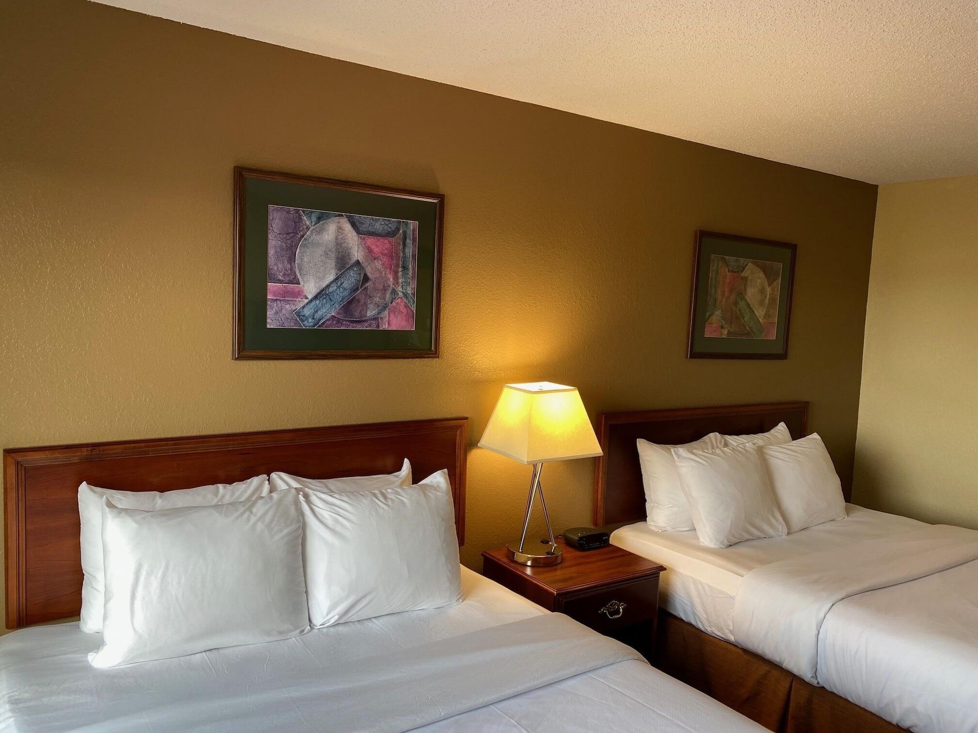 Comfort Inn & Suites At I-74 And 155 Morton Εξωτερικό φωτογραφία